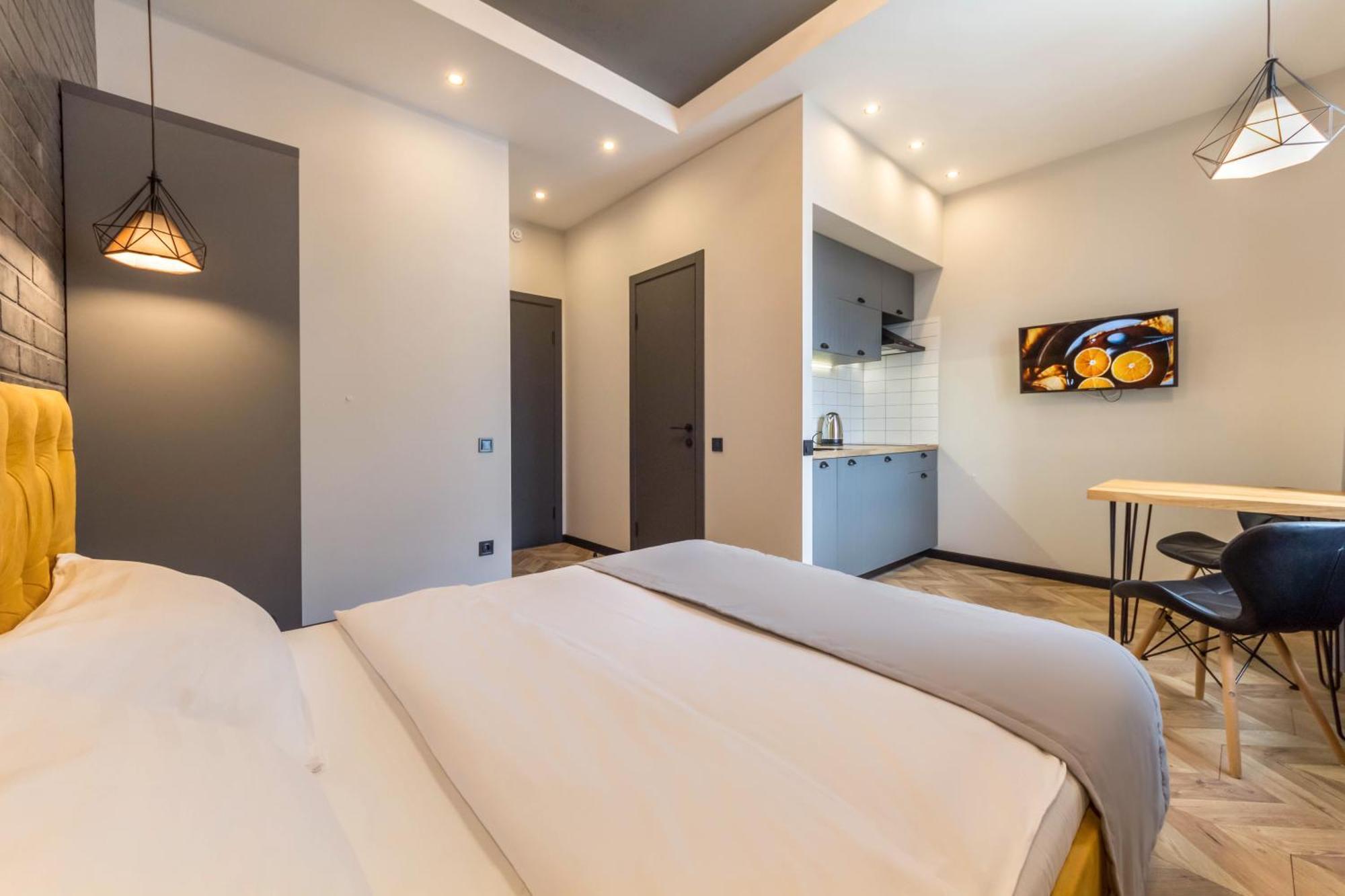 Self Check-In Apartments Киев Экстерьер фото