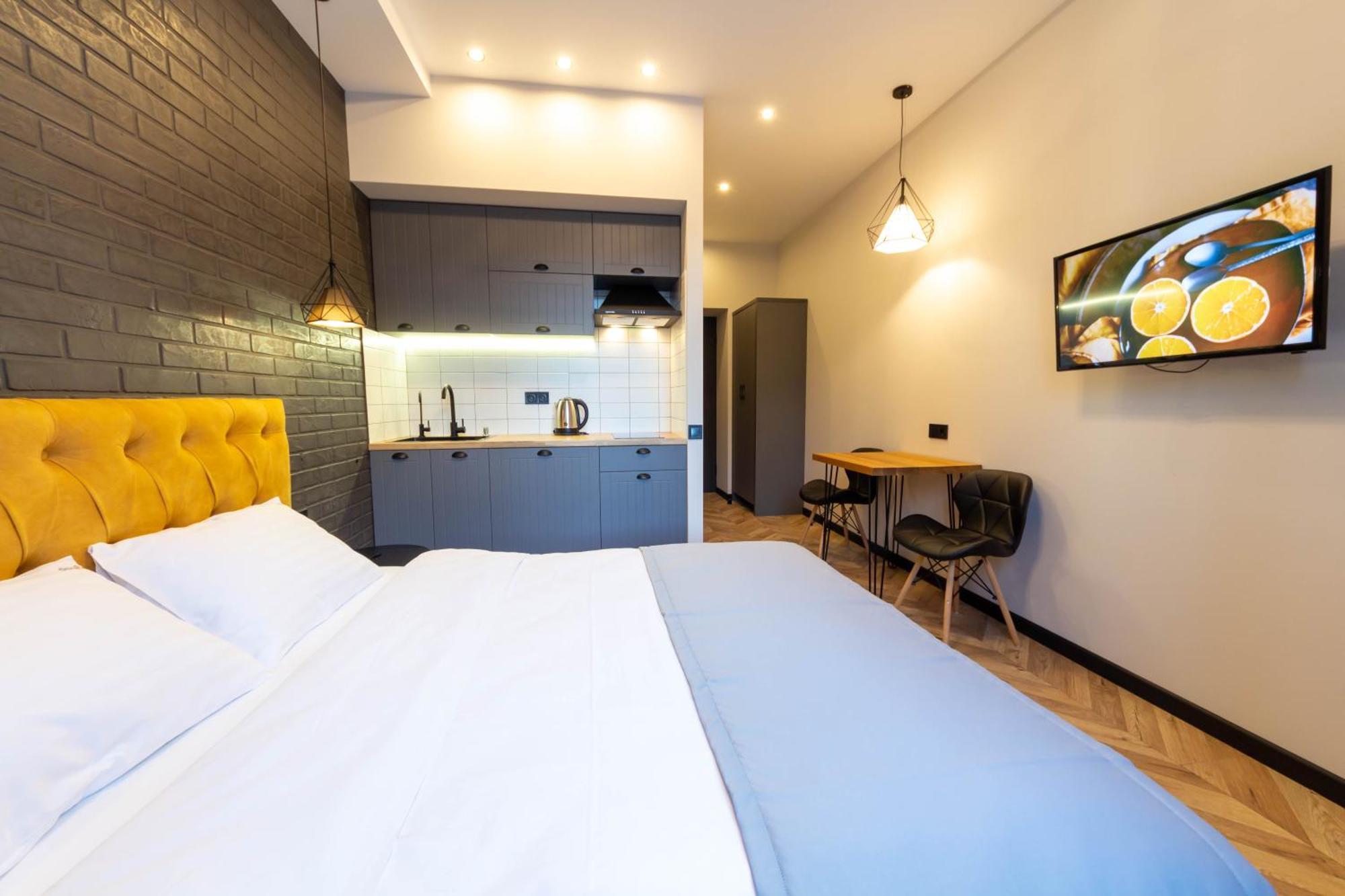 Self Check-In Apartments Киев Экстерьер фото